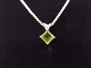 .925 Sterling Silver Peridot Pendant Necklace