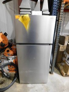 18 cf Top Freezer Refrigerator-Stainless Look-EStar-Garage Ready