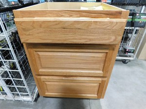 Hampton 24 in. W x 24 in. D x 34.5 in. H Assembled 3-Drawer Base Kitchen Cabinet in Medium Oak