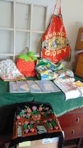 Various Vintage Linens