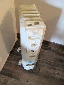DeLonghi Safe Heat radiator style s...