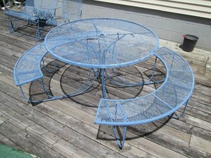 Blue mesh metal outdoor round picni...