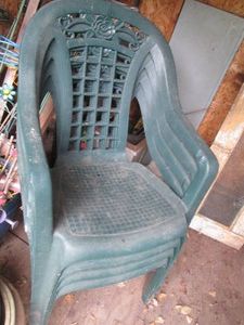 (4) Heavy duty plastic outdoor pati...