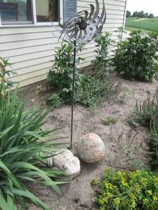 Outdoor metal stake wind spinner pl...