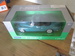 Welly Nex Model 124-27 scale 1953 ...
