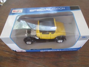 Maisto Special Edition 124 scale 1...