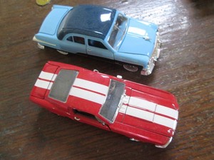 143 scale die cast replica 1951 Fo...