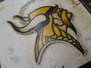 Wood Minnesota Vikings wall plaque ...