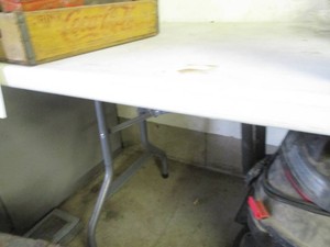 6ft Folding plastic and metal banqu...