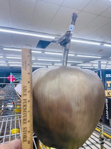 BIG APPLE w bird - decor