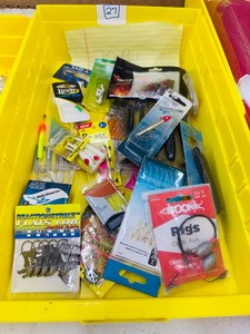 20 pcs - ASSORTED FISHING TACKLE (NEW)
