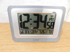 La Crosse Technology Cool GraySilver Temperature Digital Atomic WallTable Clock