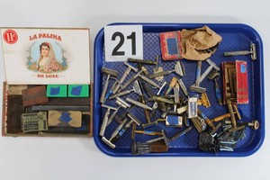 Vintage Razor Blade Lot