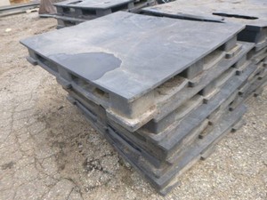 5 Heavy Duty Plastic Pallets