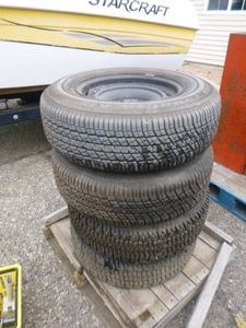 4 Kumho Tires on Rims