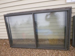 4 Aluminum Frame Windows with Screens