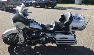 2008 Harley Davidson FLHTCUI Motorcycle