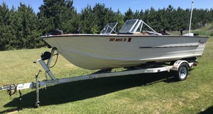1981 Sylvan 18' Boat W/ Trailer