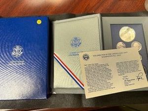 1986-S Statue of Liberty Silver Prestige Mint Set in Original U.S. Mint Package with COA - Greysheet Wholesale Value is $72.97
