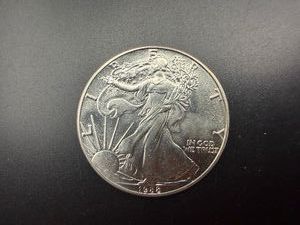 1988 Beautiful Uncirculated 1 Oz. Silver American Eagle