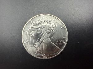 1990 Beautiful Uncirculated 1 Oz. Silver American Eagle