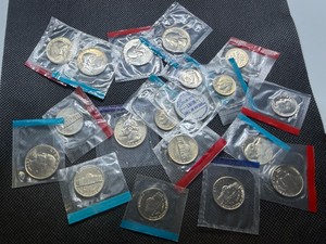 Lot of Miscellaneous Coinage Cut from Mint Sets Various Dates and Mints