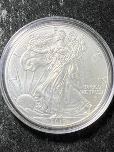 2015 AMERICAN SILVER EAGLE 1 TROY OZ .999 FINE SILVER IN AIRTITE