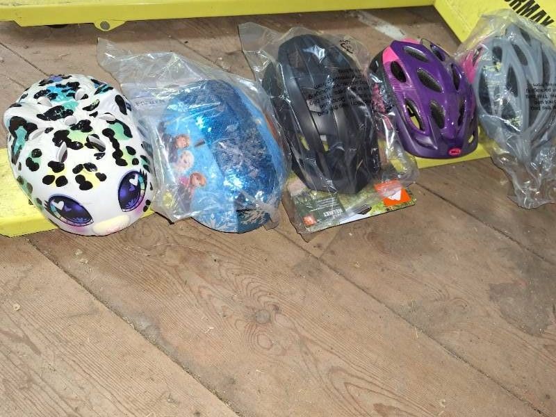 Bike helmets for Sale in Menomonie, WI | Online Auction | K-BID