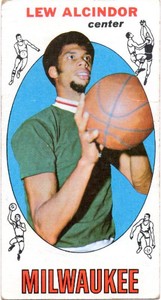 1969 Topps Basketball Lew Alcindor (Kareem Abdul-Jabbar) #25 Rookie Card