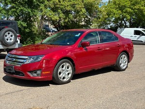 2010 FORD FUSION SE (NO RESERVE)