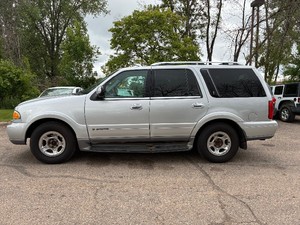 2000 LINCOLN NAVIGATOR *119k Miles | 2 Owner | No Accidents | All Wheel Drive* (NO RESERVE)