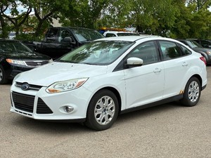 2012 FORD FOCUS SE 133k Miles (NO RESERVE)