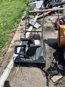 Craftsman Single Stage Snow Blower with Briggs and Stratton Engine
