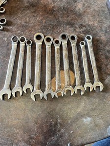 MasterForge Ratcheting Combination Wrenches Including SAE Sizes 916, 12, 716 and Metric Sizes 13mm, 12mm, 10mm