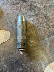 Mac Tools 38 Drive Universal Socket Adapter with Safety Lock Collar