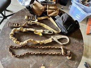 Safety harness and tool belts, Chain