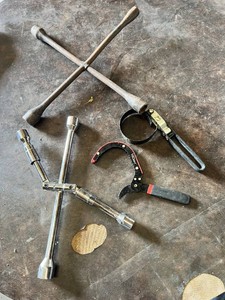 Lug Wrenches and Oil Filter Wrenches