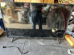 TCL Flat Screen TV - 38 Wide