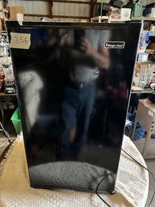 Magic Chef Mini Fridge
