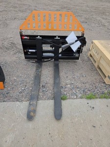 2026 WOLVERINE Pallet Fork Hydraulic Adjustable (PFA-11-3300G)