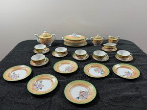 Vintage Childs Miniature Tea Coffee Set Porcelain Floral Made In Japan 24 PiecesChilds