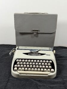 Vintage Royalite 64 Type Writer with Case