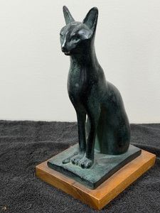 Vintage Egyptian Cat Goddess Bastet Sculpture by Austin Productions, 1965Vintage