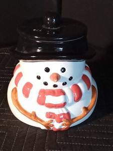 Snowman cookie jar