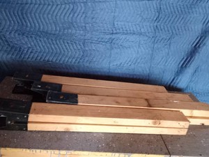 2 pairs of sawhorses