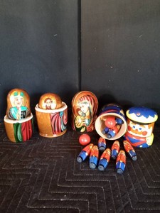Vintage Nesting dolls