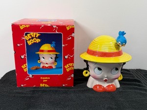 2000 Betty Boop Cookie Jar with Original Box