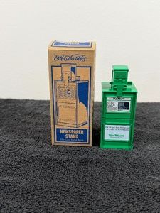 vintage Ertl Collectibles Star and Tribune Newspaper Stand Die-Cast Metal Bank (Model #2808F  H879).
