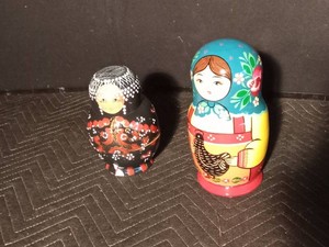 2 Lg Nesting Dolls
