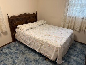 Full Size Bed - Head Board and Metal FrameBRING TOOLS AND HELP TO LOAD